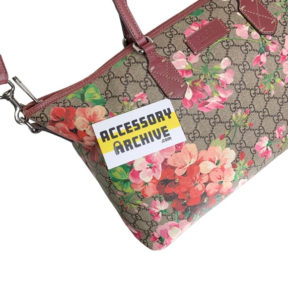 GUCCI Floral Booms Supreme Monogram 2 Way Tote Bag - Picture 4 of 15